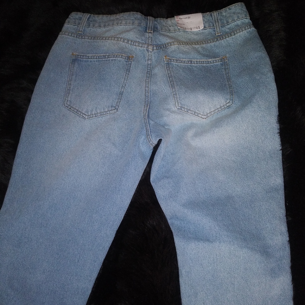 Denim - Picture 3 of 9